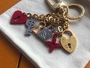 LV keychain M67438 This Love Lock Heart and Keys bag decoration and keychain - 2