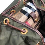 BURBERRY B’s latest iconic The Rucksack Army Backpack (Green) - 3