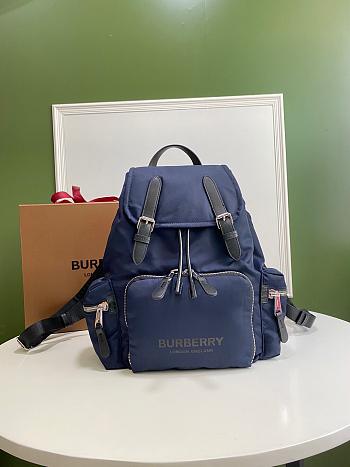BURBERRY Reinterpreted By The Econyl Material Decorated With Logos (Blue) 