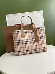 BURBERRY Home Double-Sided Shopping Bag (Beige)  - 1