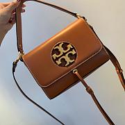 TORI BURCH Fashion Small Square Bag Can Be One Shoulder Messenger (Brown)   - 1