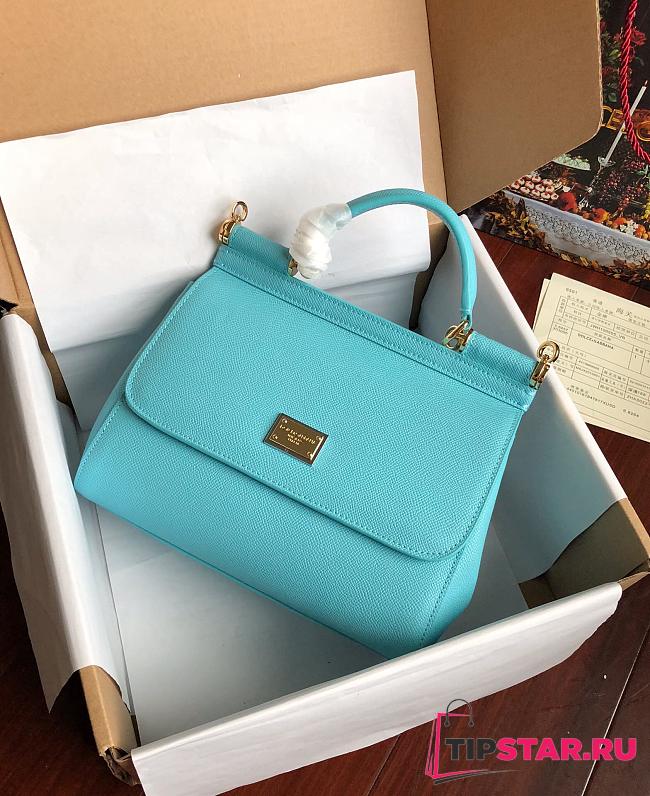 D&G medium Sicily bag in dauphine calfskin in light blue 25cm - 1