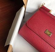 D&G medium Sicily bag in dauphine calfskin in red 25cm - 6