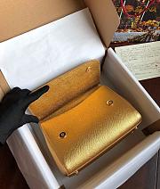 D&G medium Sicily bag in dauphine calfskin in gold 25cm - 4