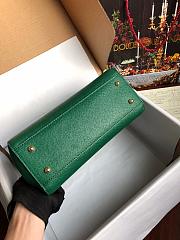 D&G medium Sicily bag in dauphine calfskin in green 25cm - 2