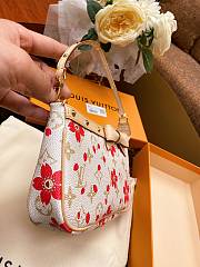 LV Original Single White Flower Murakami Cherry Blossom Limited Edition Mahjong Bag M67760  - 6