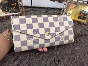 LV White Grid M60668 - 2