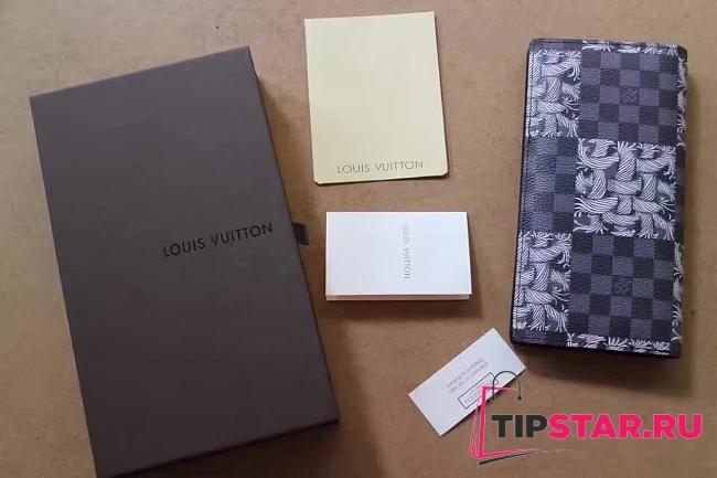 LV Silkscreen Wallet Black Grid M66540  - 1