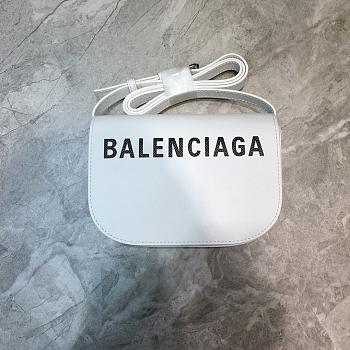 Balenciaga Ville Day Parisian Tofu Bag 2018 (White) 542207780 