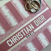 Dior Medium Lady D-Lite Bag D-Stripes Embroidery (Pink) M0565ORFQ_M912  - 3