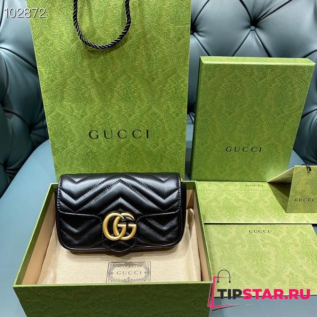 GUCCI GG Marmont Matelassé Super Mini Bag (Black Chevron Leather) 476433 DTDCT 1000  - 1