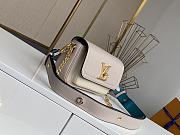 LV Lock Me Tender (Beige) M58554 - 3