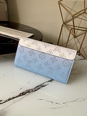 LV Iris Wallet M60143 (Blue)  - 5