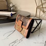 LV Dauphine Compact Wallet M68725  - 3