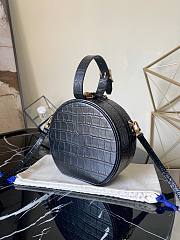 LV Discover The Family N93597  - 5