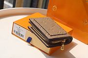 LV Cléa Wallet (Turtle Dove) M80152  - 6