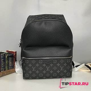 LV Discovery Small Backpack (Black) M30230  - 1