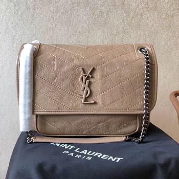 YSL Niki Medium Chain Bag In Crinkled Vintage Leather Greyish Brown Size 28x20x8,5 cm