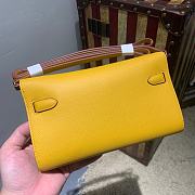 Hermès Kelly Classique To Go Woc Wallet (Yellow)  - 5