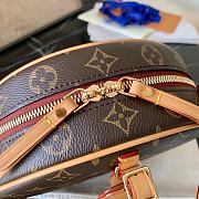 LV Boite Chapeau Souple Monogram Handbag M52294  - 4