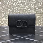 VALENTINO Garavani Vring Black Leather Mini Chain Crossbody 069  - 1