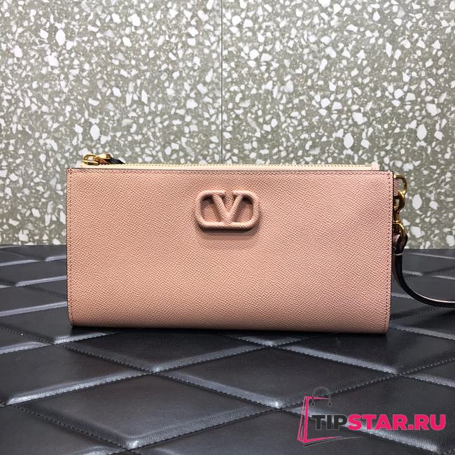 VALENTINO Garavani Logo Clutch Nude 060   - 1