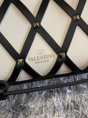 Valentino Garavani Beehive Tote Bag 30cm 2033 (4) - 5