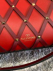 Valentino Garavani Beehive Tote Bag 30cm 2033 (5) - 5