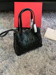 Valentino Garavani Beehive Tote Bag 22cm 2033s (1) - 3