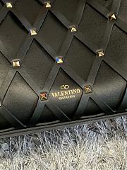 Valentino Garavani Beehive Tote Bag 22cm 2033s (2) - 5