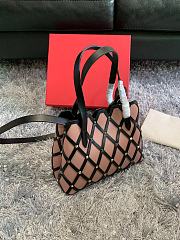 Valentino Garavani Beehive Tote Bag 22cm 2033s (3) - 4