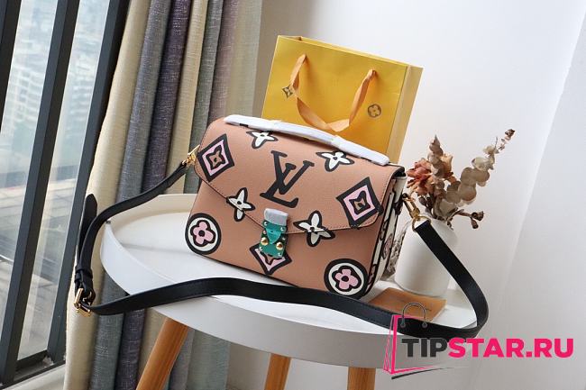 LV Pochette Métis Handbags M45823  - 1