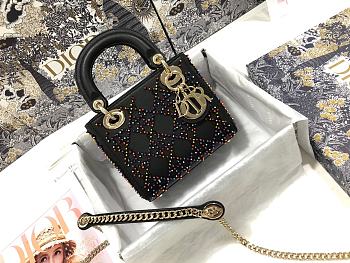 Dior Lady New Three-Pattern Embroidered Black Beads M0505