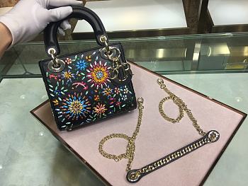 Lady Dior Three-Pattern Embroidered Black Flowers M0505