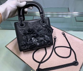 Lady Dior Three-Pattern Embroidered Embossed Flower Rose Des Vents Black M0564
