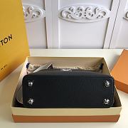 Louis Vuitton Capucines MM M56408 - 4