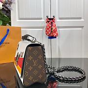 Louis Vuitton Twist PM M50332  - 6