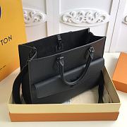 Louis Vuitton Lockme Tote MM Bag in Grainy Calfskin M55846 Black  - 6