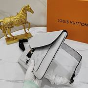 Louis Vuitton Outdoor Flap Messenger M30411  - 4