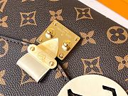 Louis Vuitton Pochette Metis M45152  - 2