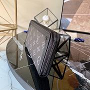 Louis Vuitton Multi Card Holder Trunk Monogram Eclipse M800556 - 6