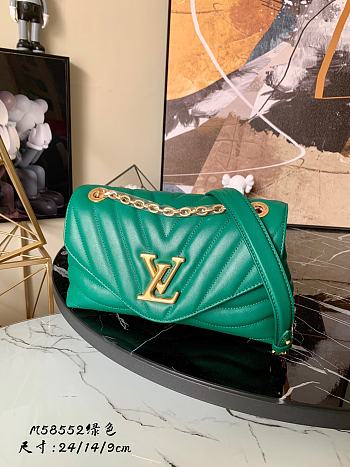 Louis Vuitton New Wave Chain Bag H24 in Green M58552  