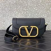 Valentino Supervee crossbody calfskin bag in black 26.5cm - 1