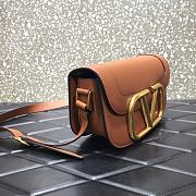 Valentino Supervee crossbody calfskin bag in brown 26.5cm - 4