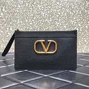 Valentino VLogo Grained Calfskin Clutch 6177 Black 2021  - 1