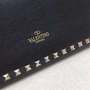 Valentino Garavani Rockstud Clutch Black - 2  - 6