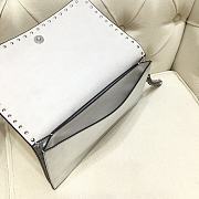 Valentino Garavani Rockstud Clutch Silver  - 6