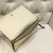 Valentino Garavani Rockstud Clutch Gold - 6