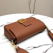 Fendi 3 Baguette Bag Brown 26cm  - 4