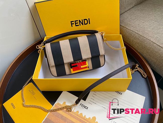 Fendi Medium Baguette Bag Pequin Striped Python 2019 19cm - 1